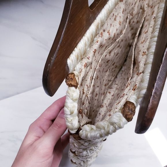 Vintage boho macrame crocheted wooden handle bag - Picture 7 of 7